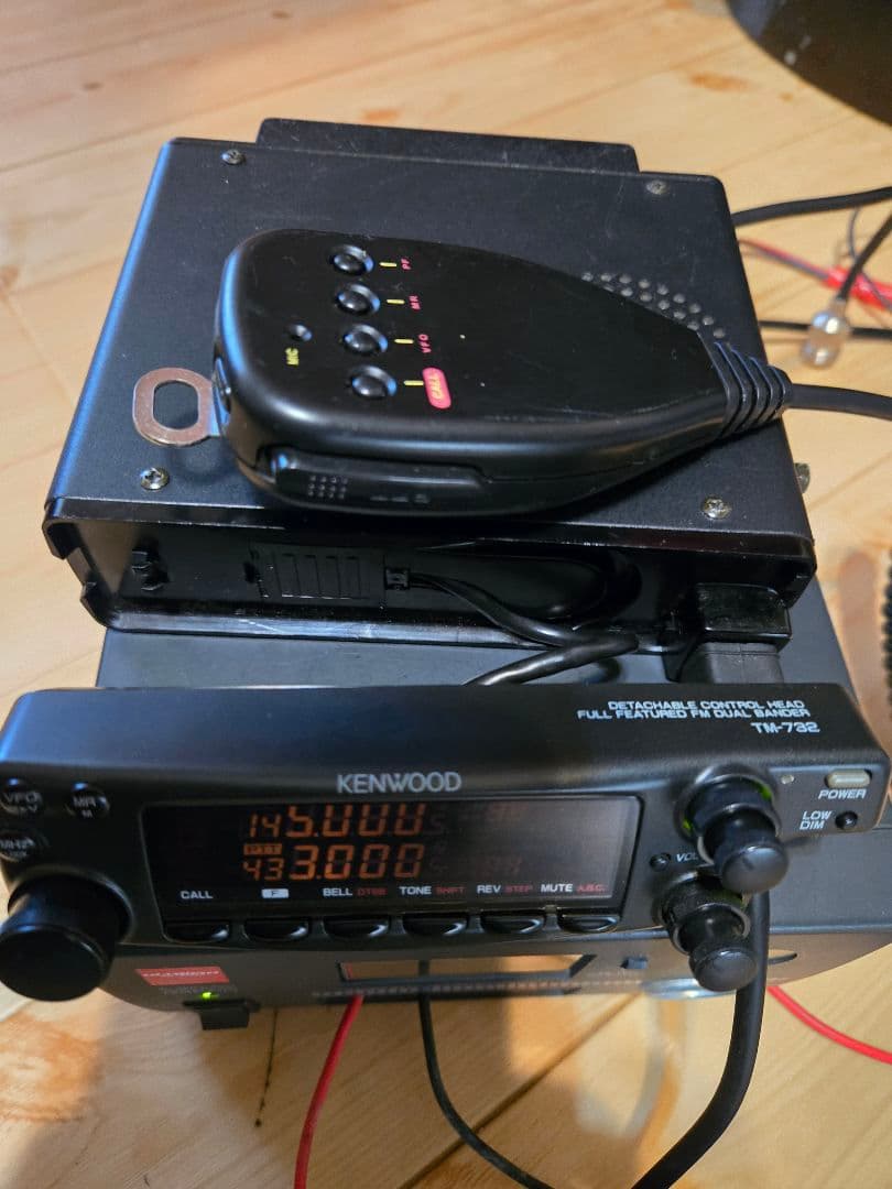 アマチュア無線TM-732機