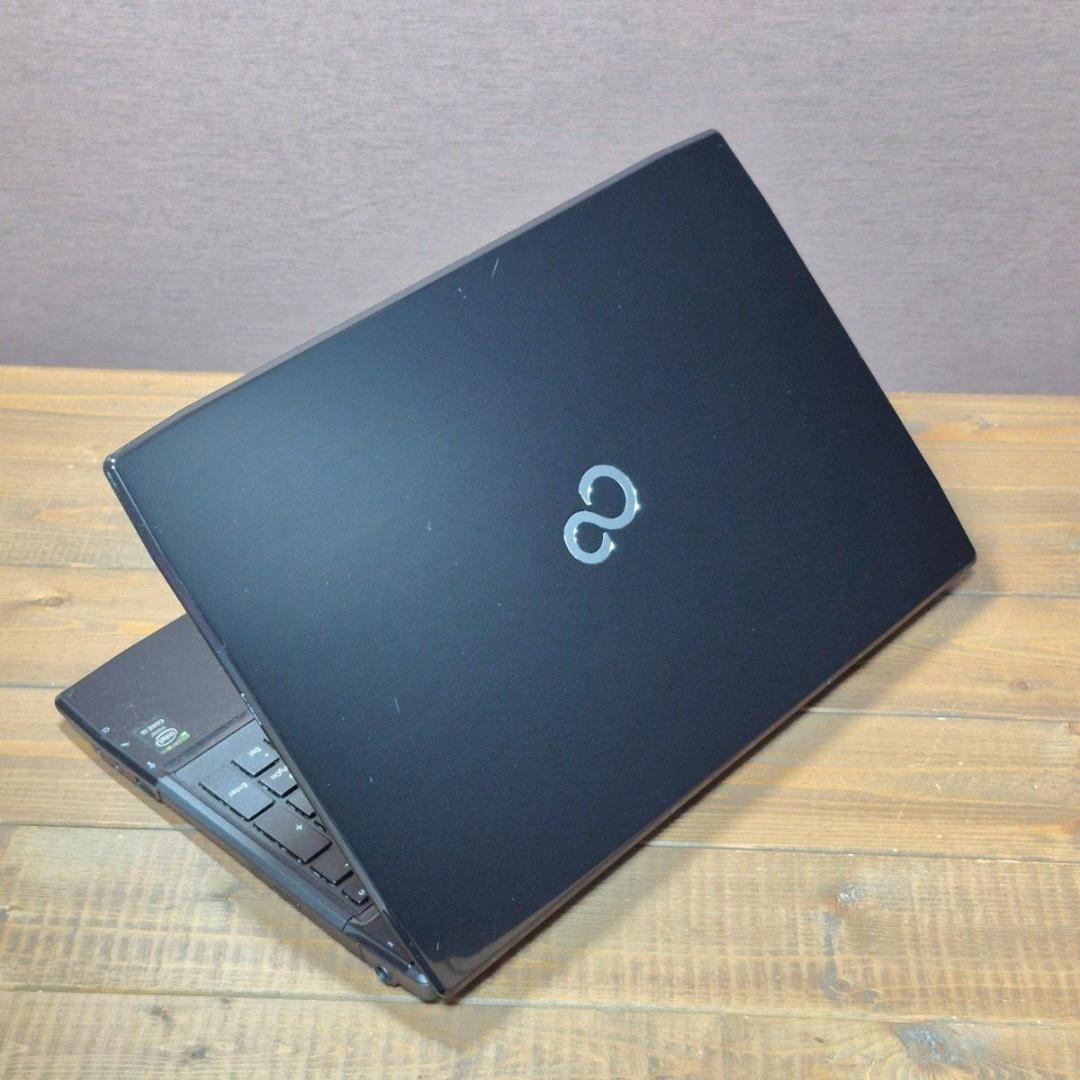 在宅ワークに！初心者向け設定済 Windows11薄型ノートパソコン 164