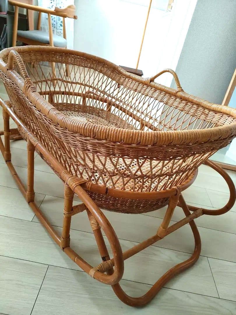 ベビーベッド　ゆりかご　ベビーバスケット　ラタン素材　ナチュラル　ヴィンテージ