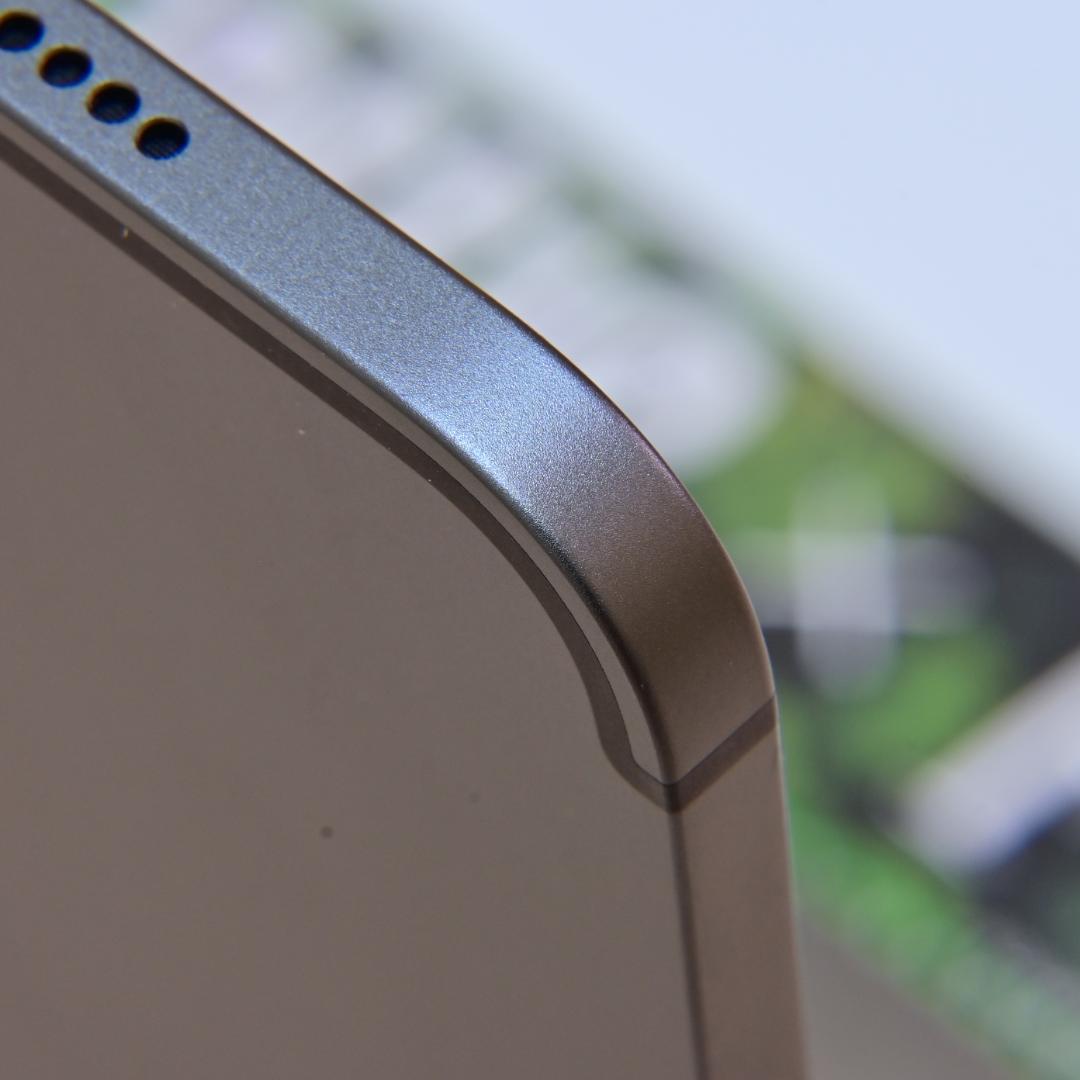 iPad Air (5世代) Wi-Fi + Cellular スペースグレイ