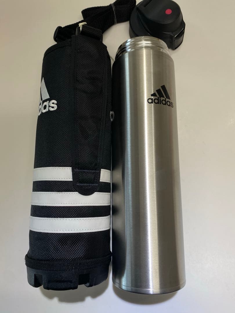 新品未使用　アディダス　水筒　ブラック