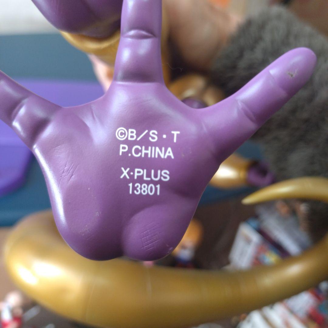 ドラゴンボール　ゴールデンフリーザ　ギガンティック フィギュア