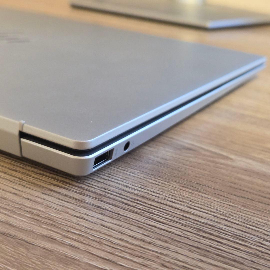 【ほぼ新品】HP Pavilion Aero 13-bg(ナチュラルシルバー)