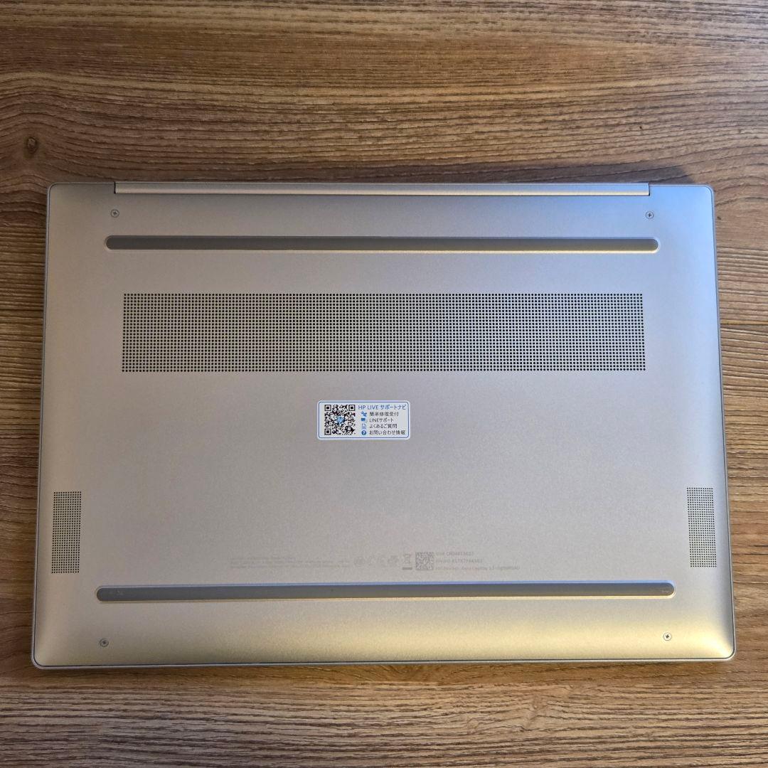 【ほぼ新品】HP Pavilion Aero 13-bg(ナチュラルシルバー)