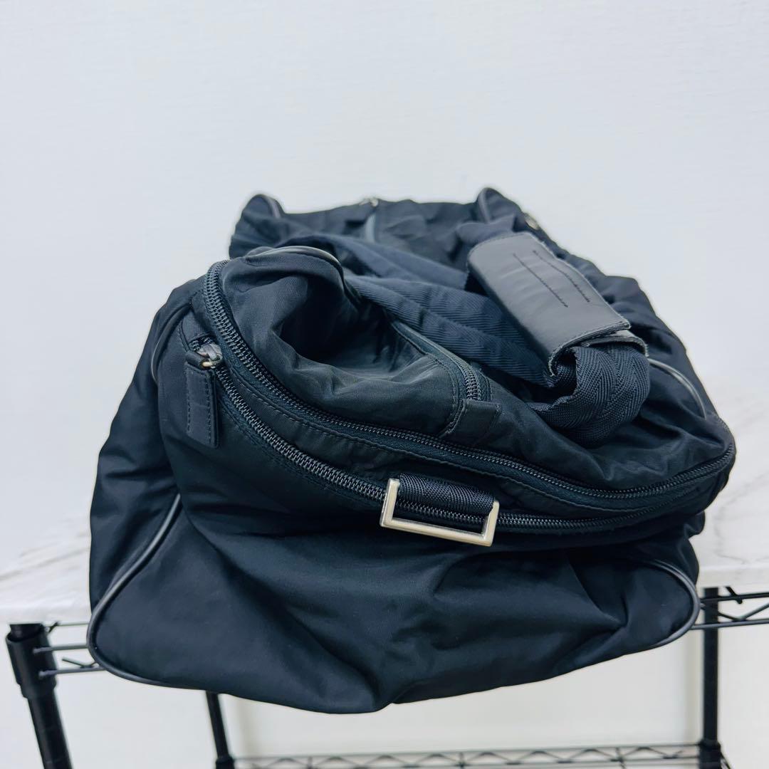 ✨PRADA✨プラダ✨ナイロン✨三角ロゴプレート✨ブラック✨ボストンバッグ✨