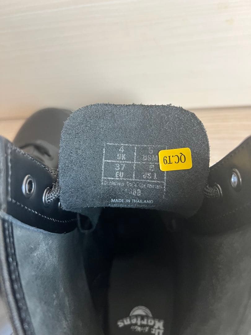 「値下げー＞¥9000」 ホワイトステッチ 8 ホール ブーツ黒 3cmヒール