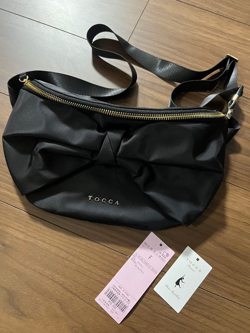 ま*だ様 トッカ ボディーバッグ ウエストポーチ TOCCA 斜め掛け 撥水 ブ