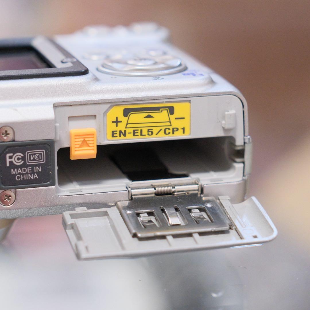 極美品 動作品 平成レトロ Y2K Nikon COOLPIX E5900