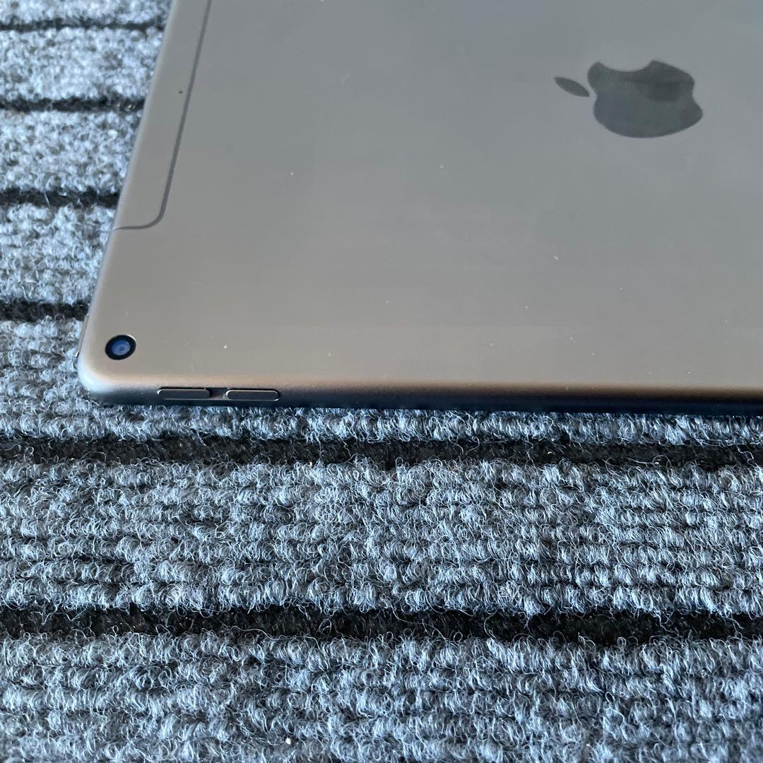 38【早い者勝ち】 iPad Air3 3世代 64GB SIMフリー