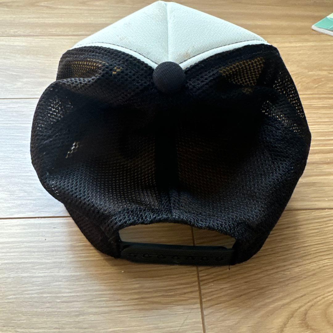 HYSTERIC UNLIMITED トラッカーキャップ 白/黒