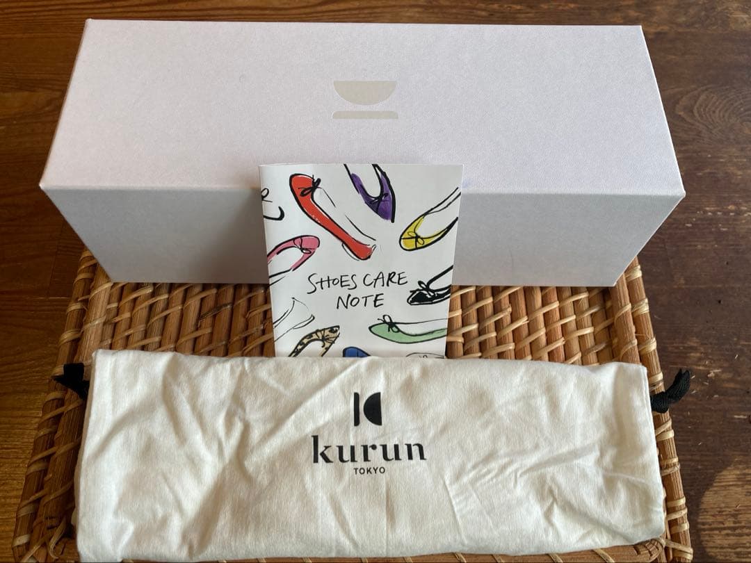 ［未使用］Kurun チェストナッツブラウン フラットシューズ 23cm、