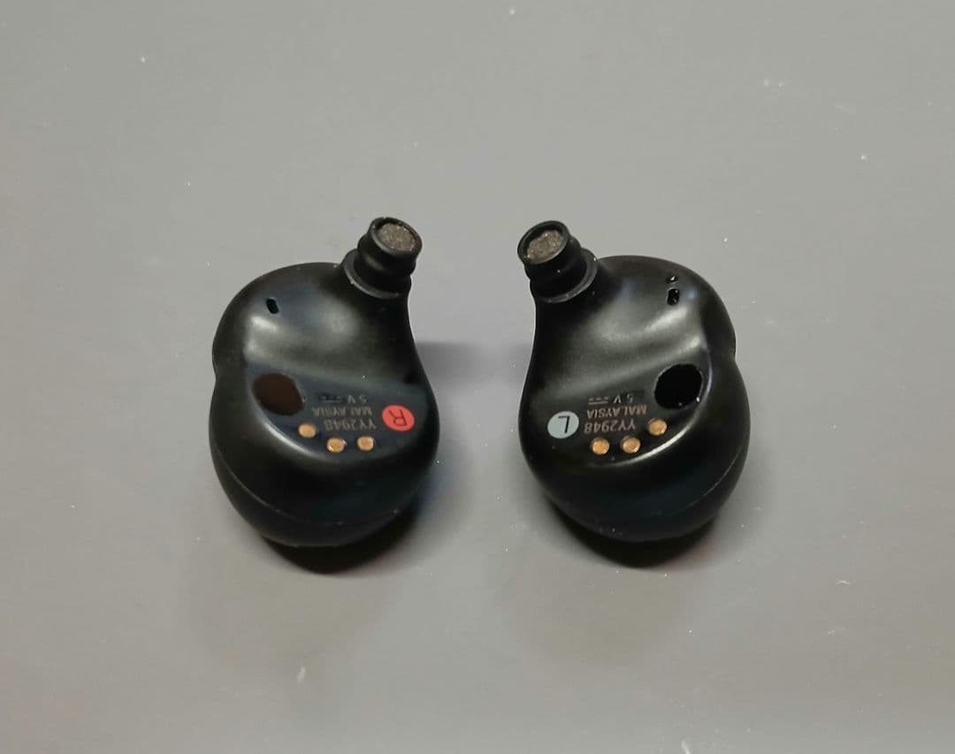 SONY　WF-1000XM4　ワイヤレス　ノイズキャンセリング　イヤホン　③