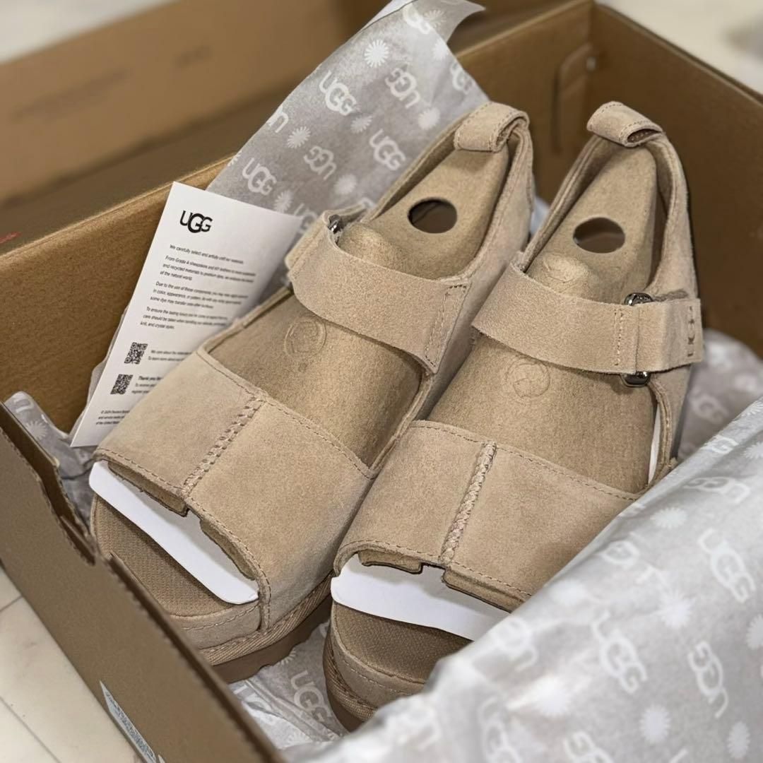 【UGG】Golden Star Hi Sandals 女性用 最終値下げ