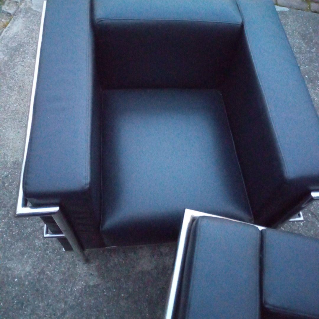 ル・コルビジェ　LC2　1人掛けソファ　1脚　リプロダクト品(レプリカ)合皮