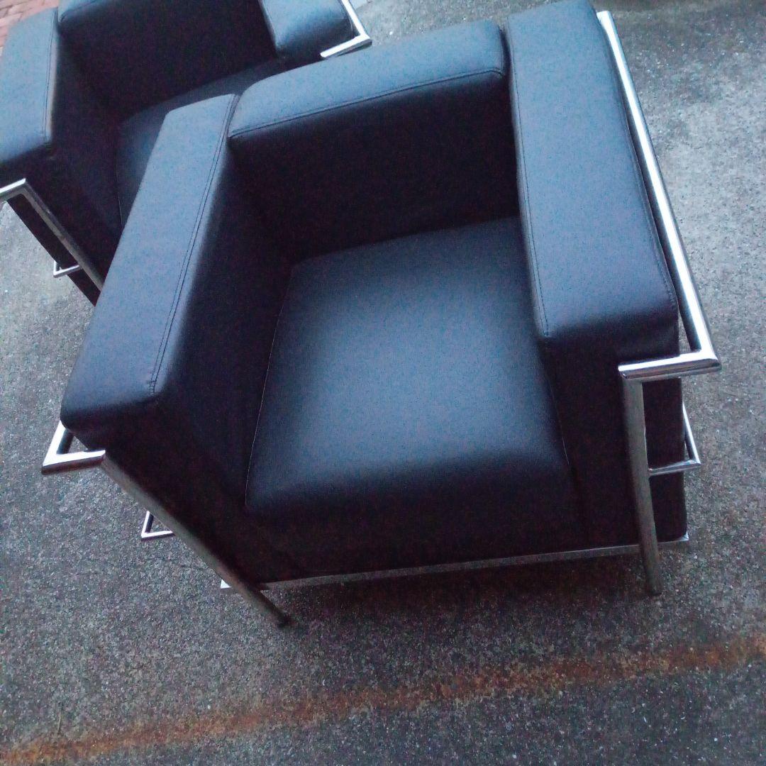 ル・コルビジェ　LC2　1人掛けソファ　1脚　リプロダクト品(レプリカ)合皮