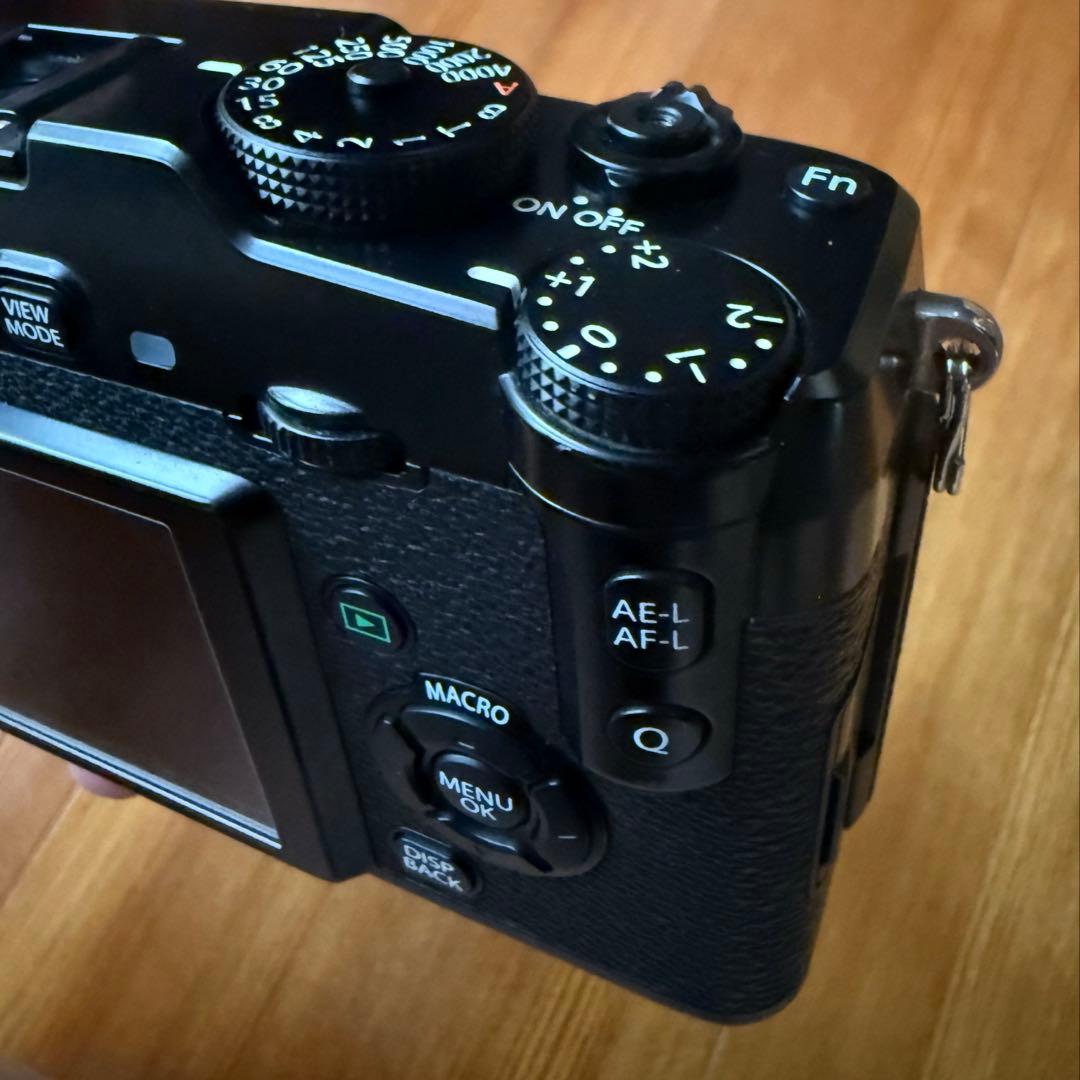 Fujifilm X-pro1 ミラーレスカメラ 本体