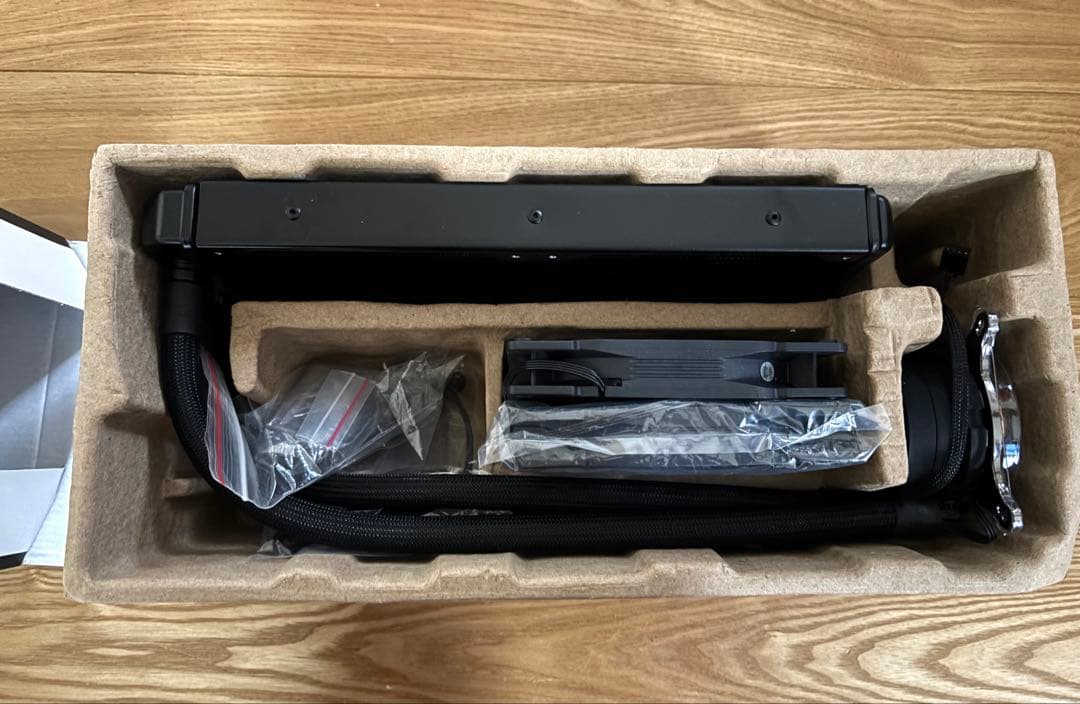 Fractal Celsius+ S28 Dynamic CPU水冷クーラー