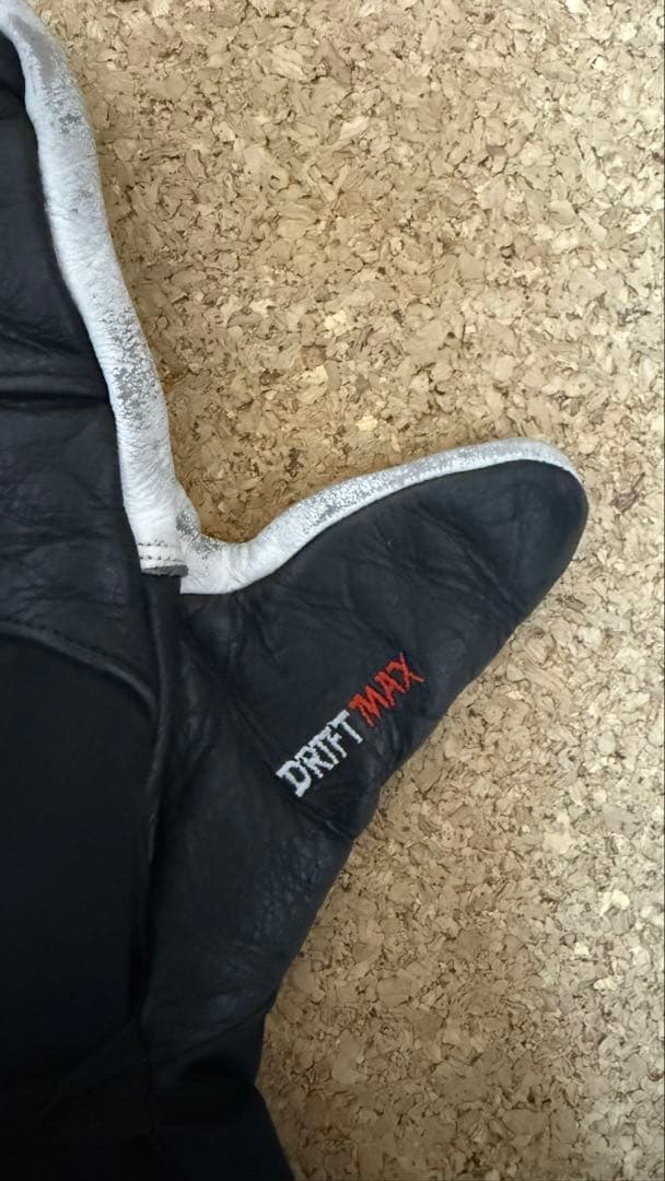 【中古美品】VICROY ビクロイ グローブ Mサイズ