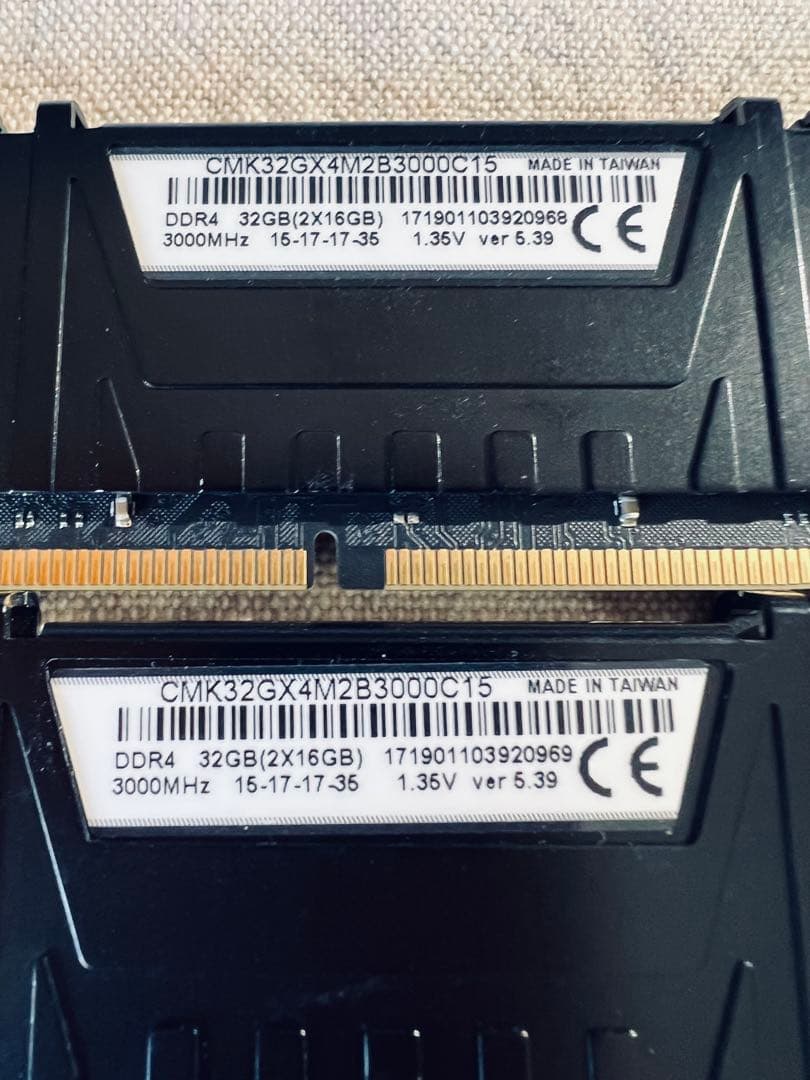 メモリー CORSAIR DDR4-2666MHz VENGEANCE LPX 64GB