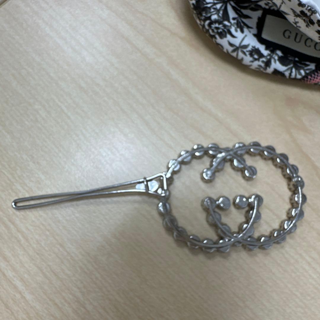グッチ　ヘアアクセサリー