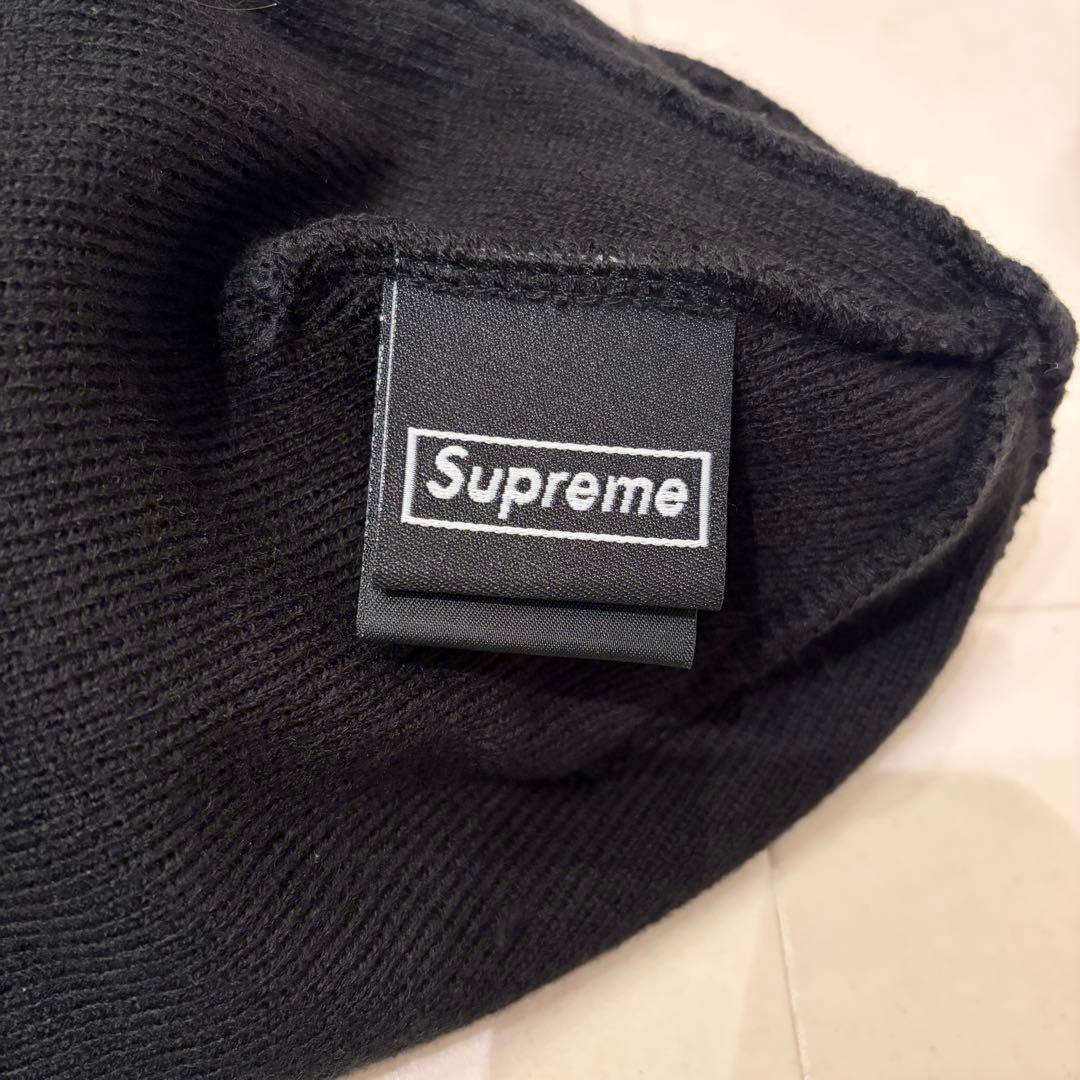 【極美品】Supreme New Era黒 ニット帽 ビーニー
