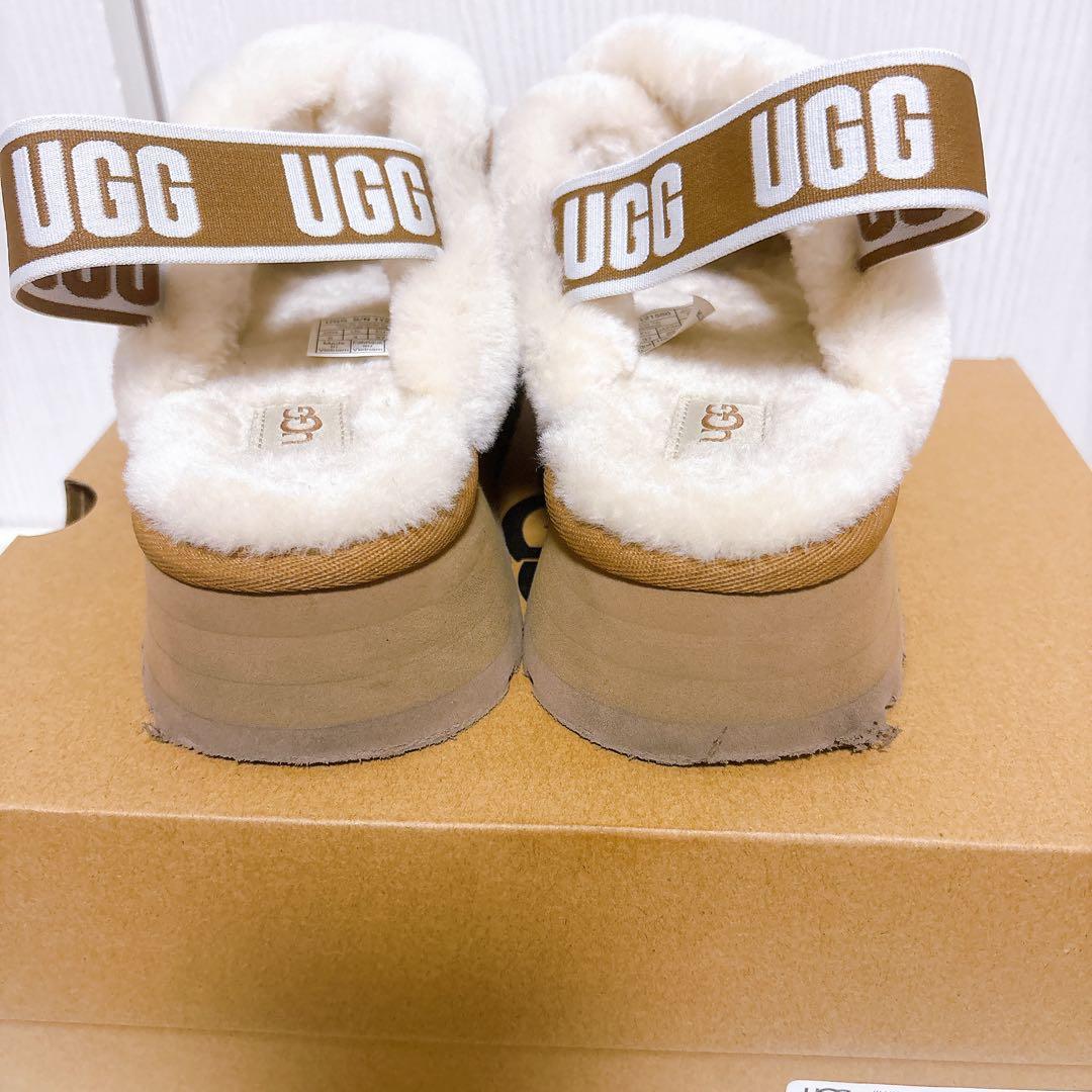 UGG アイボリー ベージュ サンダル 厚底