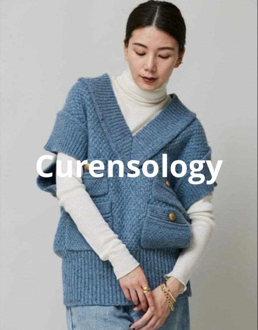 Chi e*** カレンソロジー ニットベスト ブルー 金ボタン