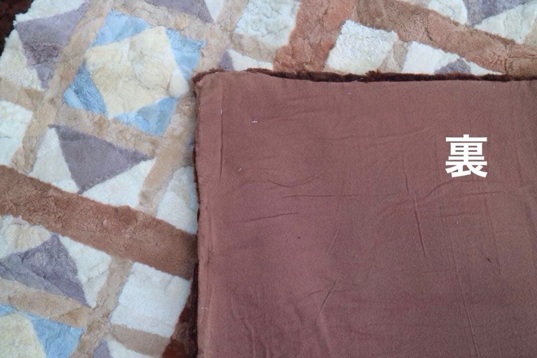 ムートンラグ・カーペット　180x180cm