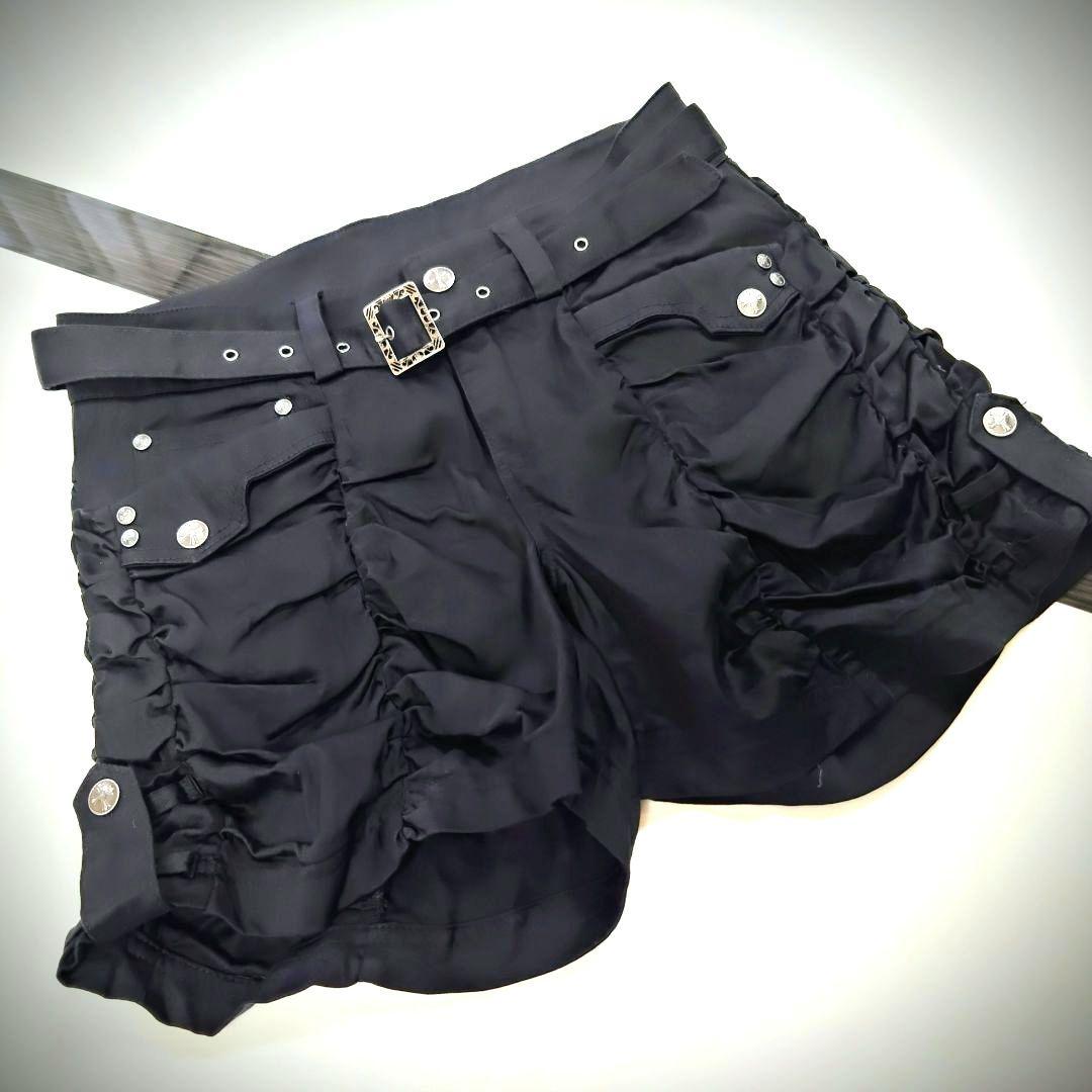 OzzOn Ozz Croce ベルト付きブラックルーズショートパンツ