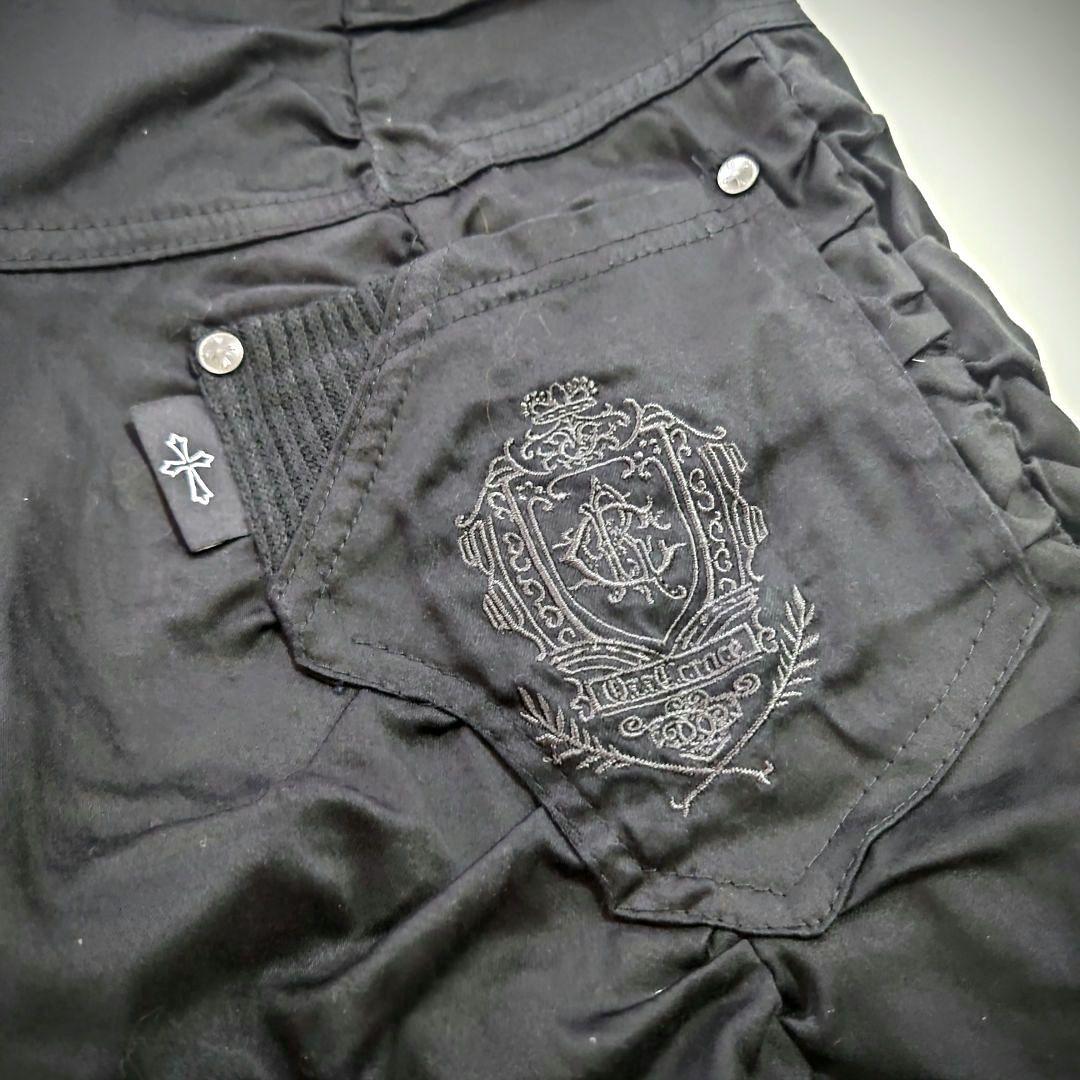 OzzOn Ozz Croce ベルト付きブラックルーズショートパンツ