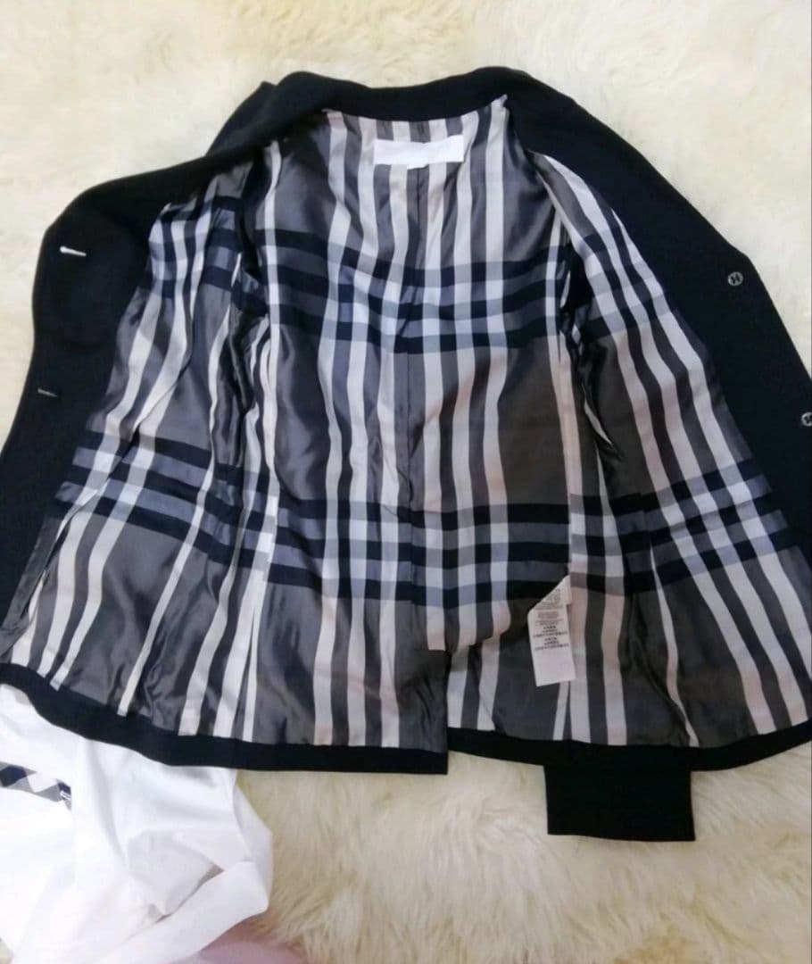 の*あ様 今週限り！ BURBERRY　フォーマルスーツ　160サイズ　バーバリ