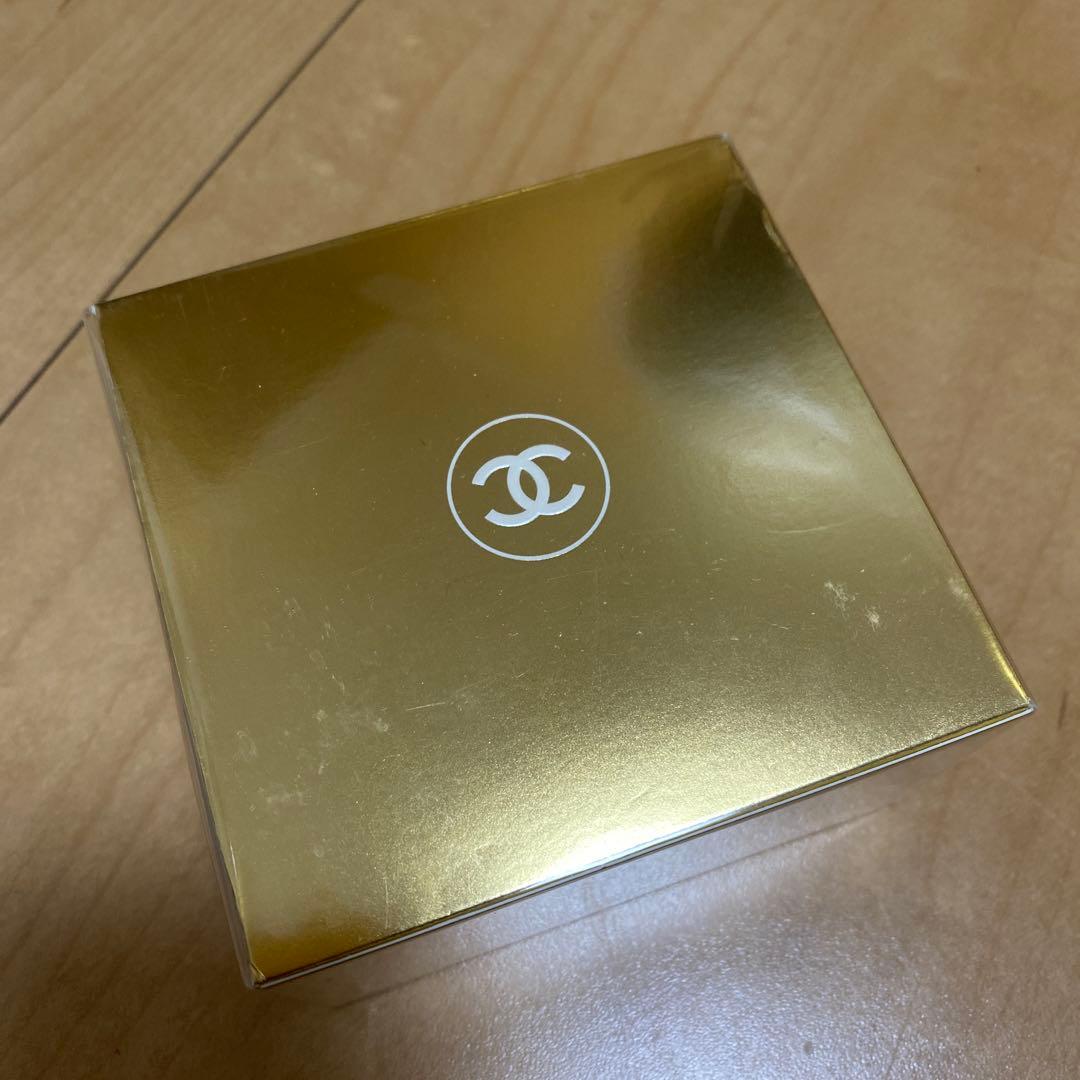 シャネル　ココ　マドモアゼルボディクリーム