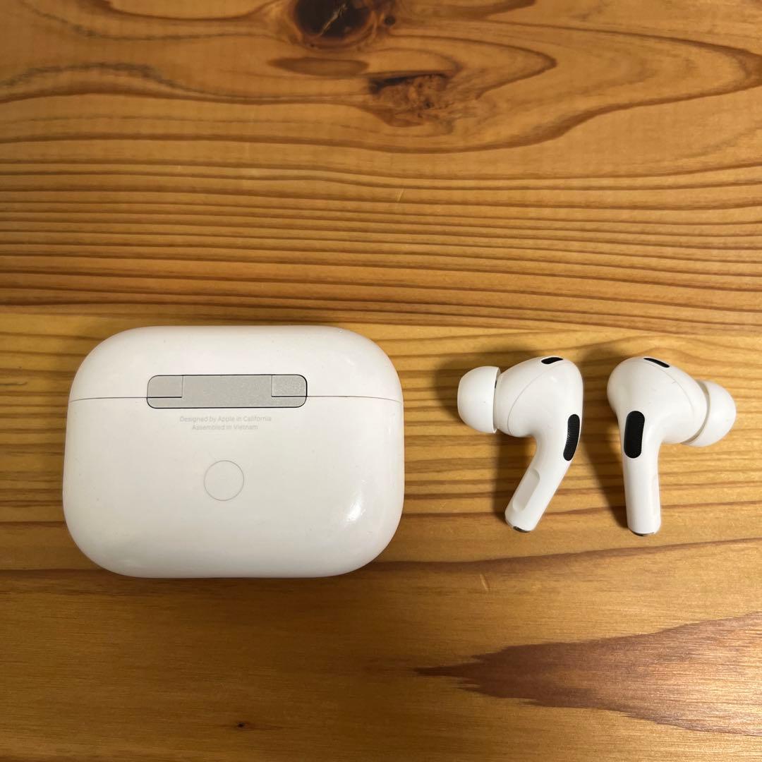 Apple AirPods Pro 2 本体 Lightning