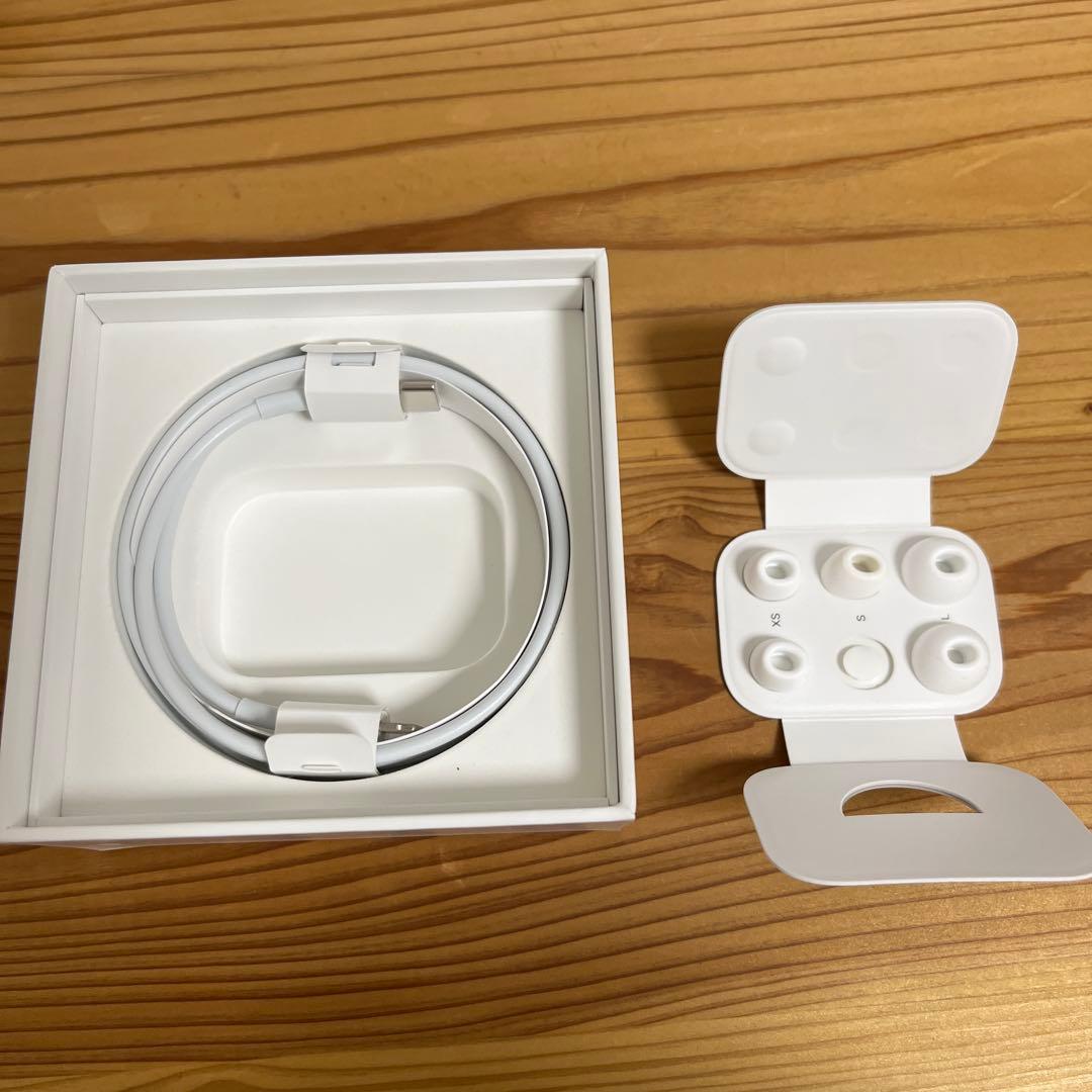 Apple AirPods Pro 2 本体 Lightning
