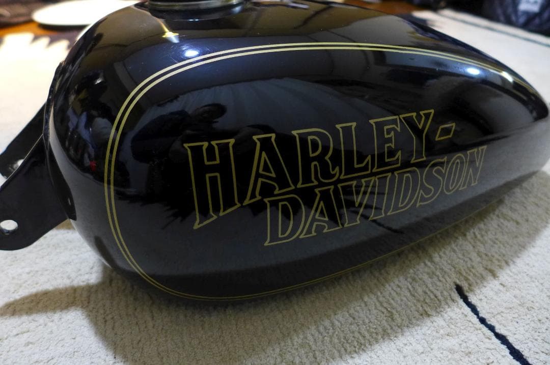 美品アルミ製ピーナッツタンクXL04～06年スポーツスター黒ハーレー