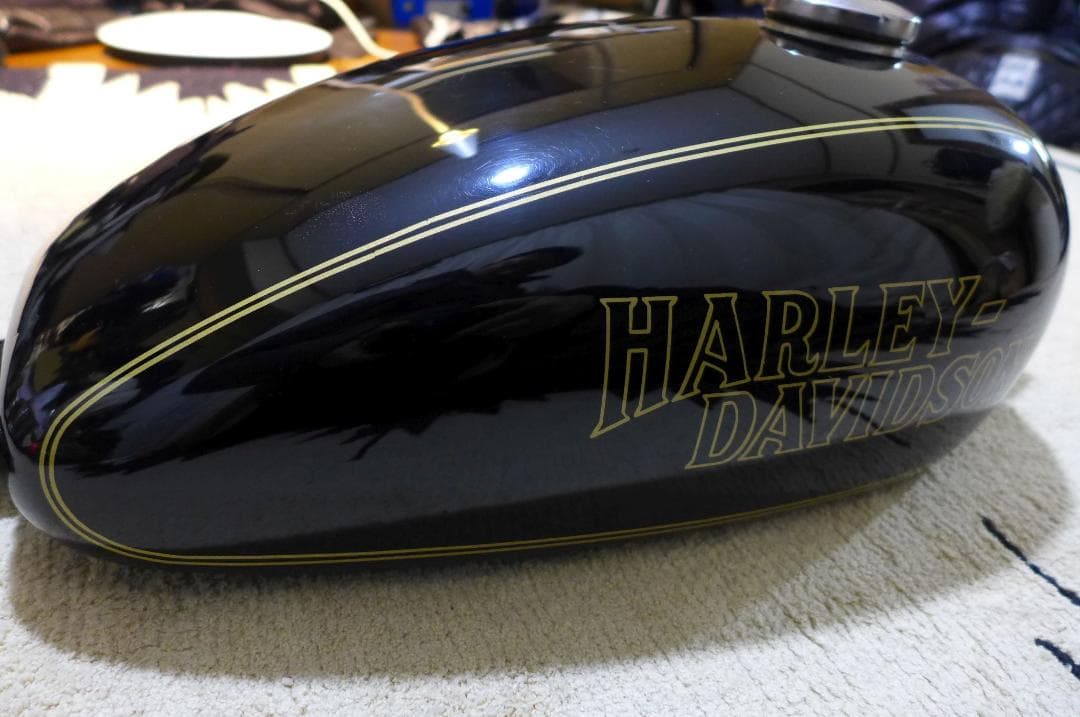 美品アルミ製ピーナッツタンクXL04～06年スポーツスター黒ハーレー