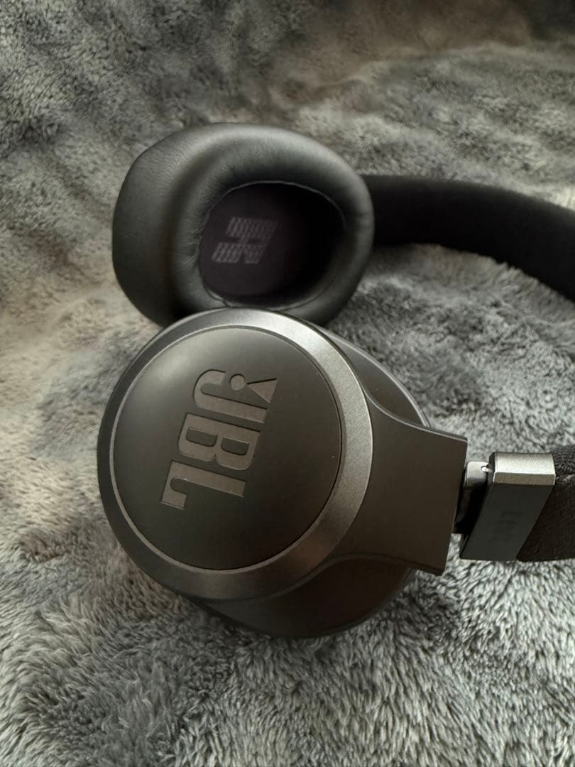 【使用短期間】JBL ワイヤレスヘッドホン ブラック LIVE 770 NC