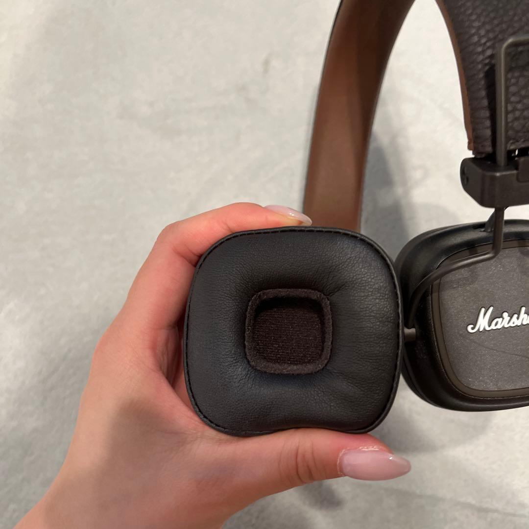 Marshall Major IV ワイヤレスヘッドフォン BROWN