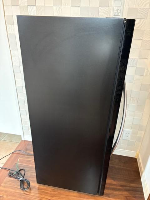 ワインセラー(コンプレッサー式)　デバイスタイルWE-C27W　2021年製中古