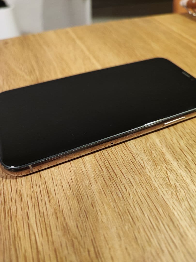 Apple iPhone 11 Pro ゴールド 海外モデルシャッター音なし