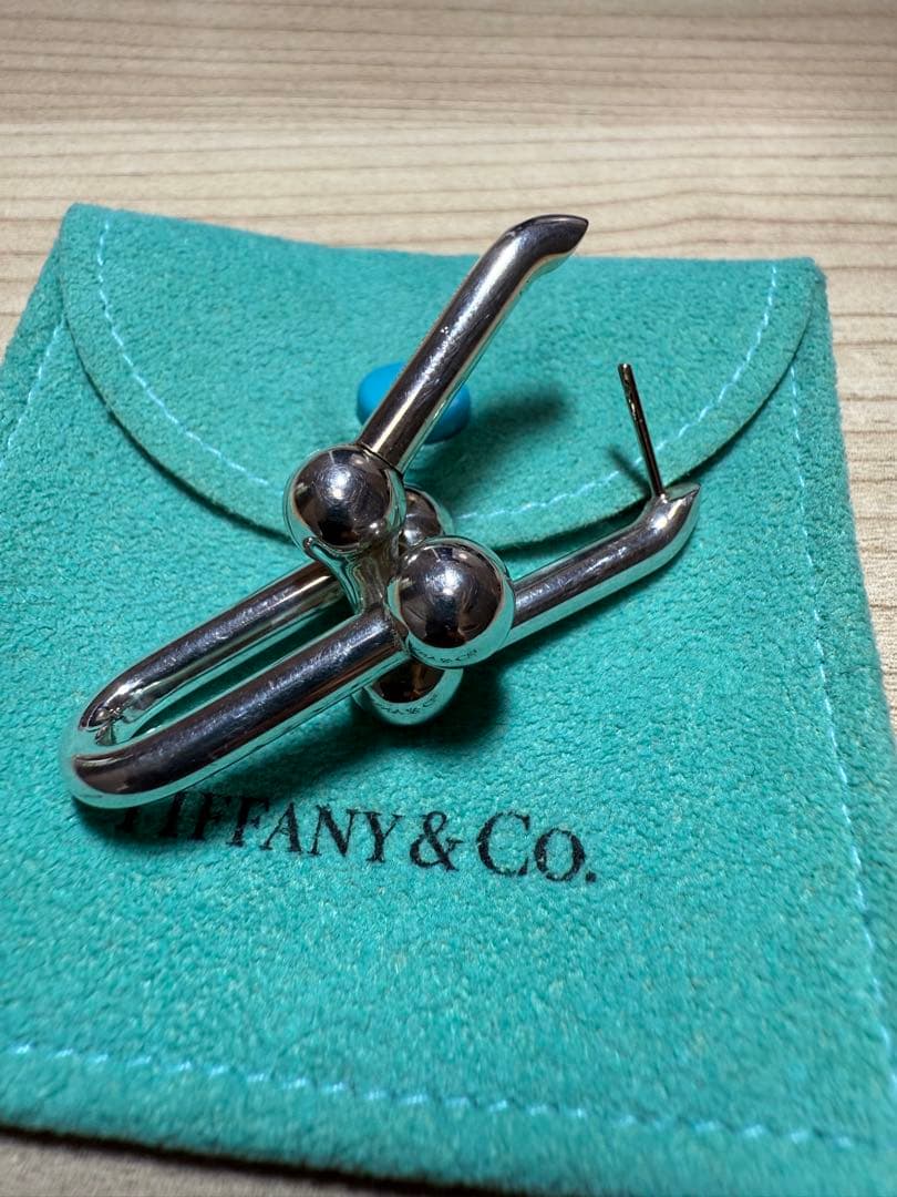 きむよんが　ピアス