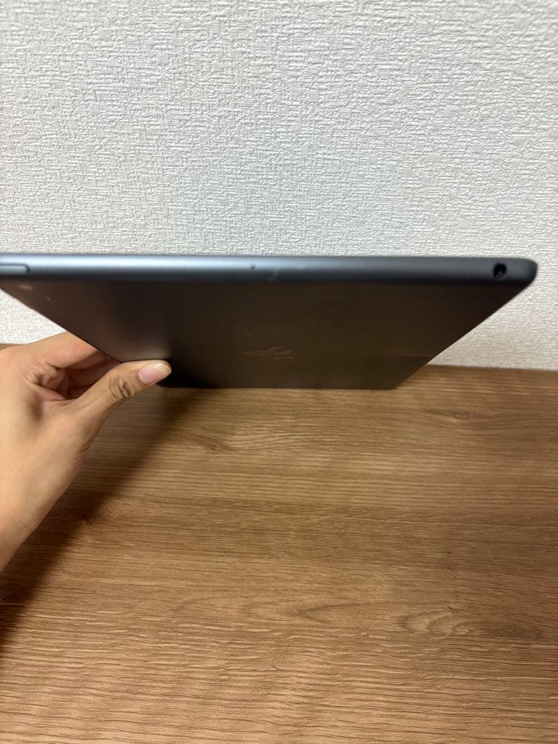 iPad 第七世代 128ギガ