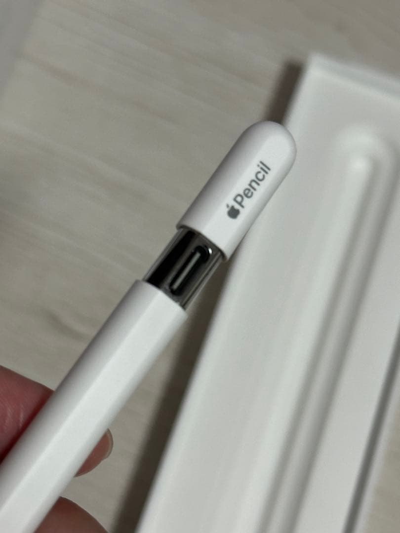 iPad (第10世代) 64GB WiFiモデル 限定保証付き