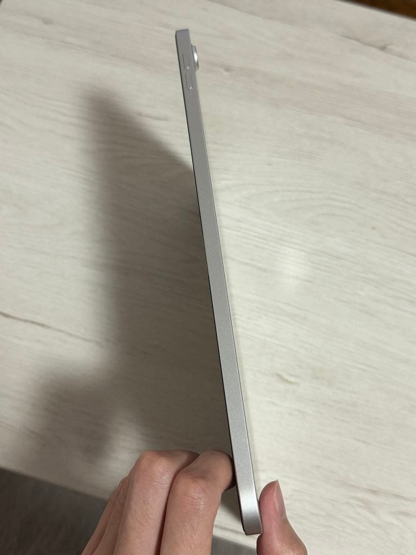 iPad (第10世代) 64GB WiFiモデル 限定保証付き