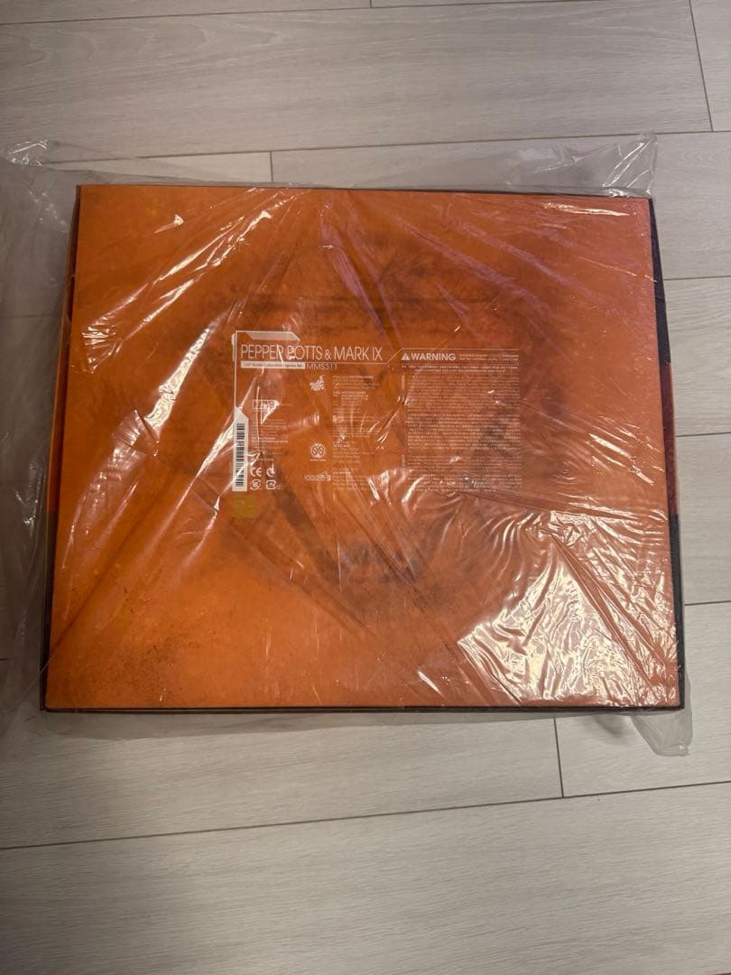 新品未開封　アイアンマン　マーク9 & ペッパーポッツ