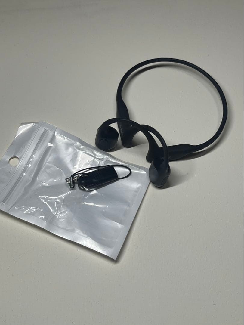 Shokz OpenRun Pro S810 骨伝導イヤホン 動作良好&充電器