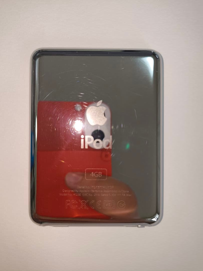 ア*ル様 【完動品】【美品・バッテリー良好】 iPod nano 第3世代 4G