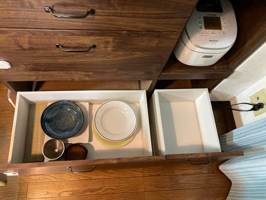 【値下げ交渉OK】木製レトロ食器棚 キッチン収納