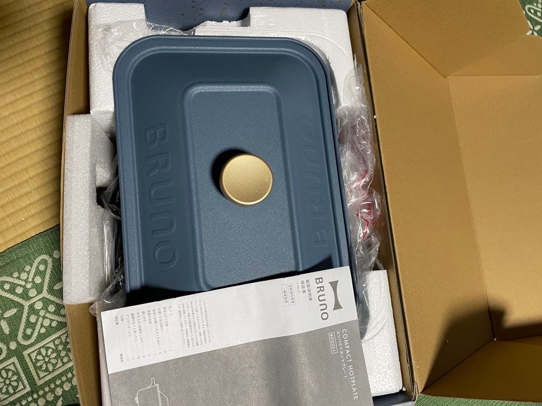 セラミックコート鍋付き♪ブルーノ　コンパクトホットプレート　未使用品