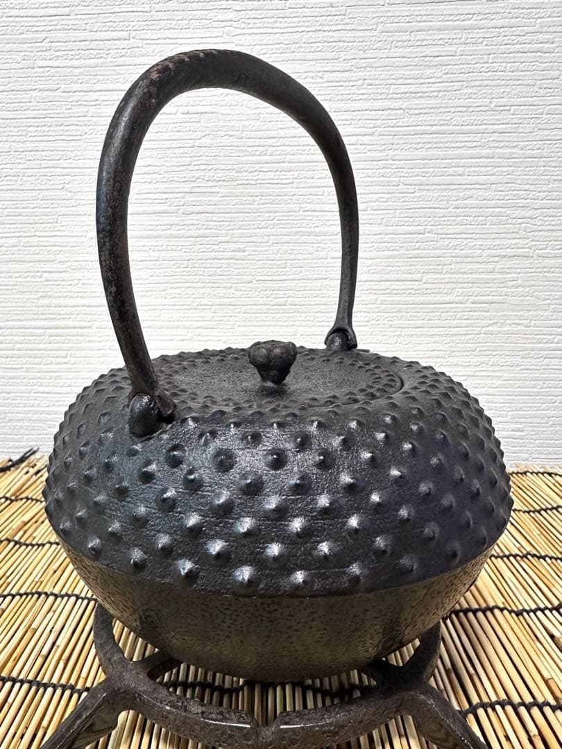 長期保管品　南部定秀造　１５型大アラレ 鉄瓶 南部鉄瓶 売約済み